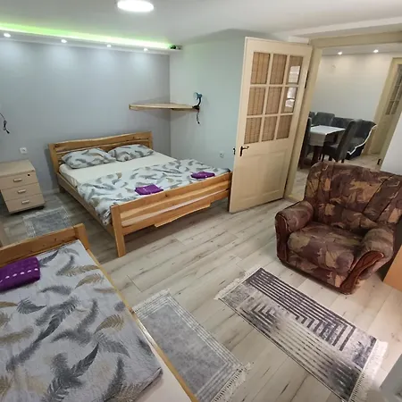 Marina I Sobe Luka Bukorovac