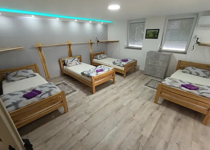 Marina I Sobe Luka Bukorovac