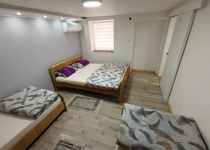 Marina I Sobe Luka *